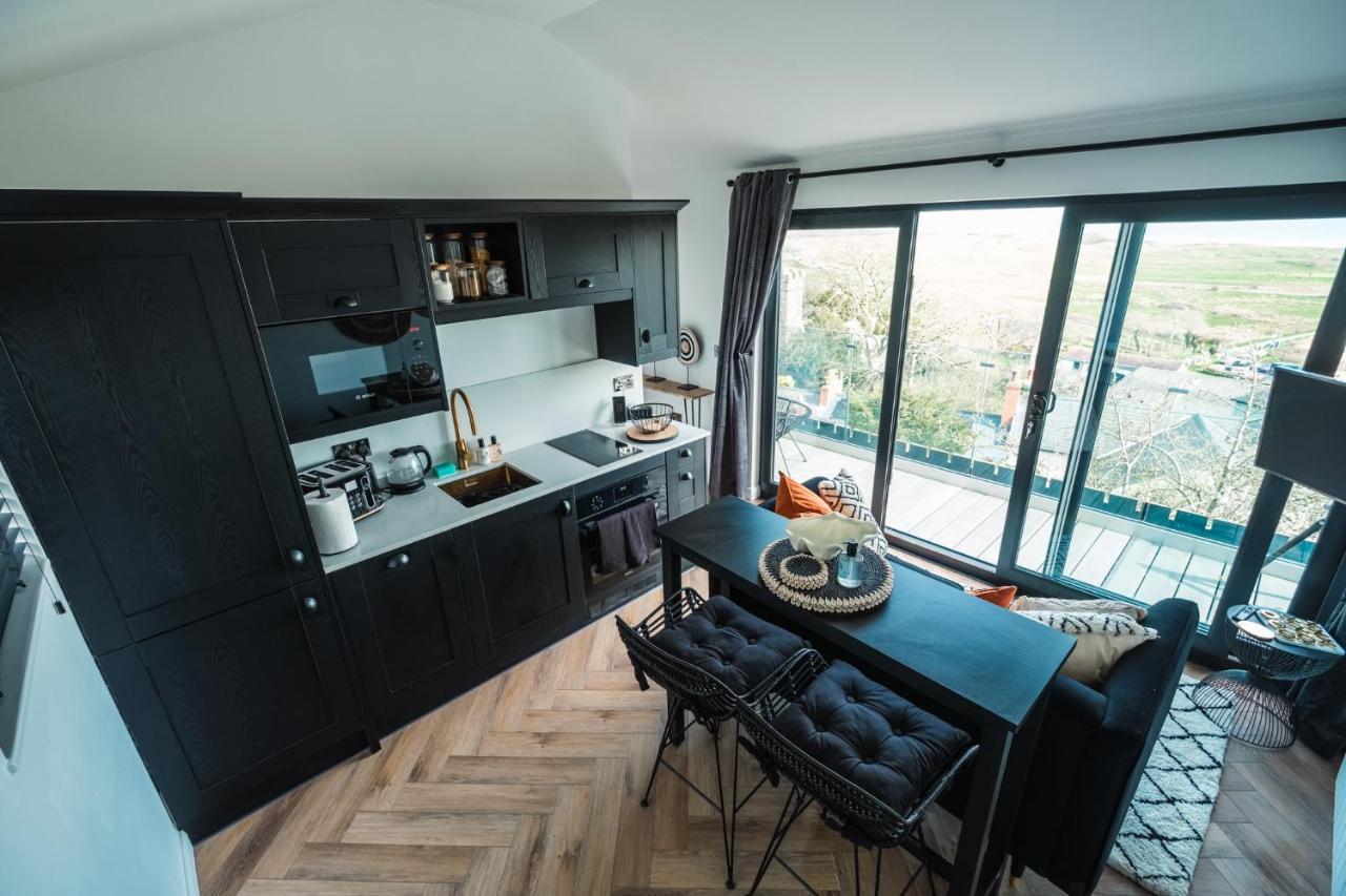 Priory Bay Escapes - Visum Apartment เท็นบี ภายนอก รูปภาพ